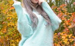 吸粉嫩插乳头公车内射教练